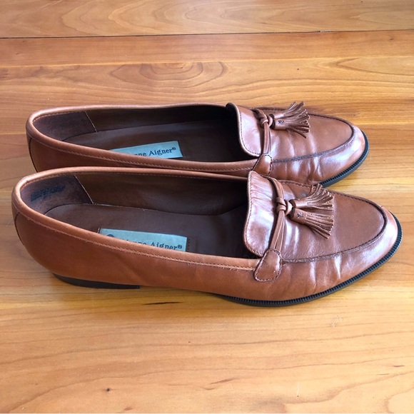 EUC Etienne Aigner Ally Tassel Loafer - Picture 2 of 7